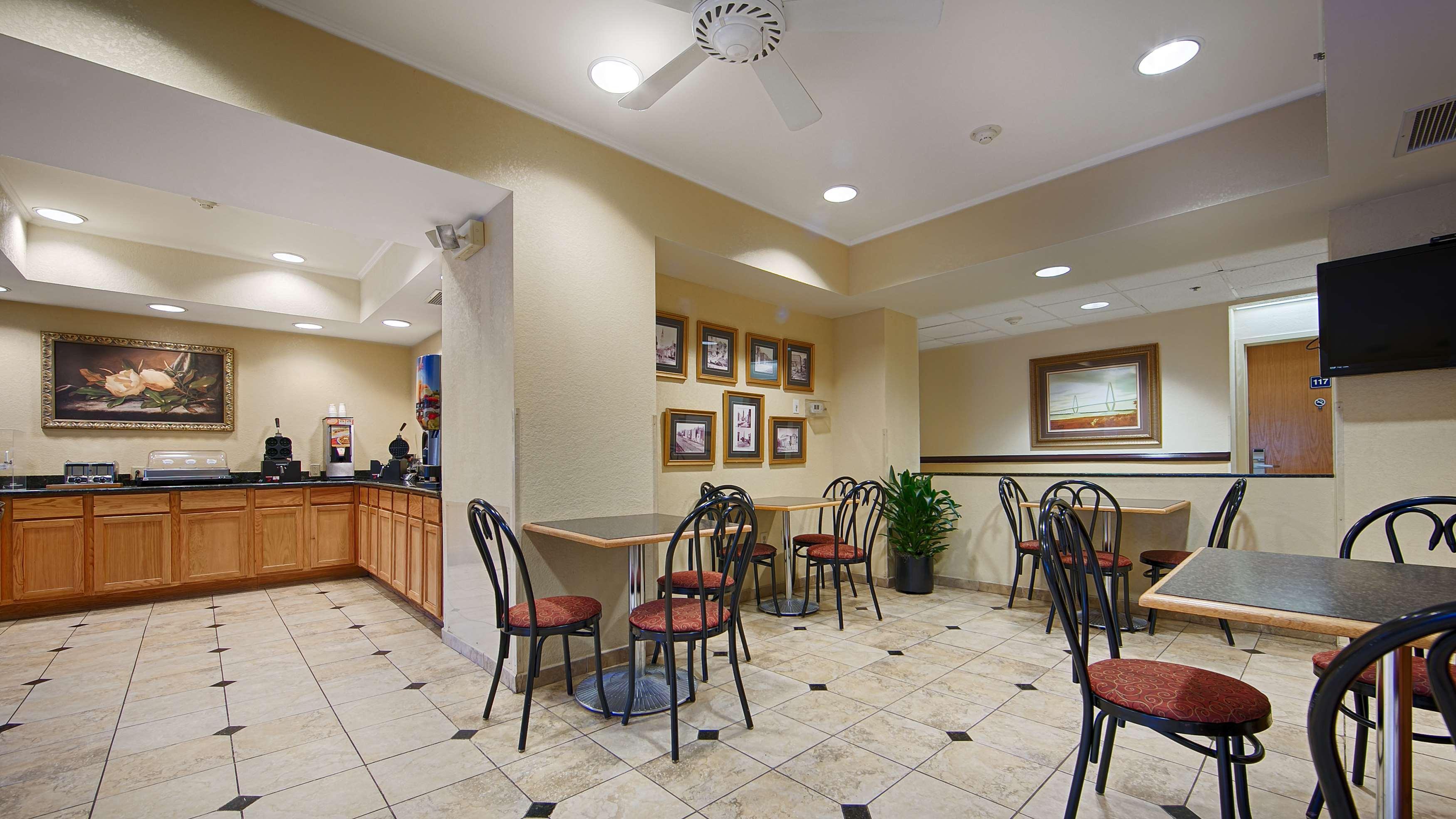 Best Western Patriots Point Mount Pleasant Esterno foto